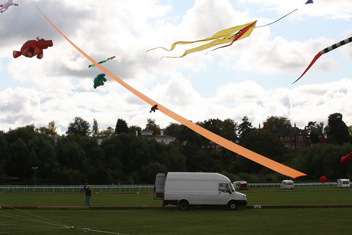 Chester Kite Festival - 17-18 September 2011 - 11che18img043.jpg