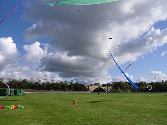 Chester Kite Festival - 17-18 September 2011 - 11che18img048.jpg