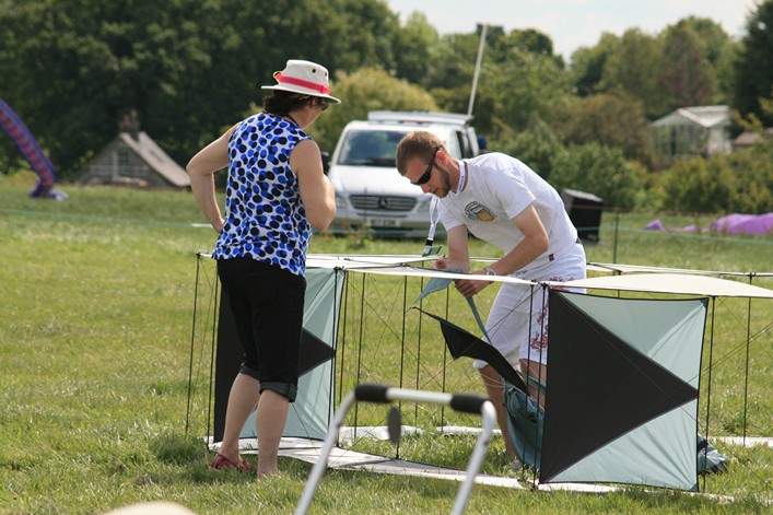 Malmesbury Kite Festival, 23-24 July, 2011 - 11mal24img019.jpg