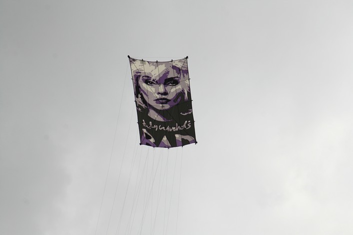 Malmesbury Kite Festival, 23-24 July, 2011 - 11mal24img057.jpg