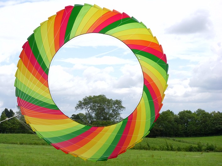 Malmesbury Kite Festival, 23-24 July, 2011 - 11mal24img081.jpg