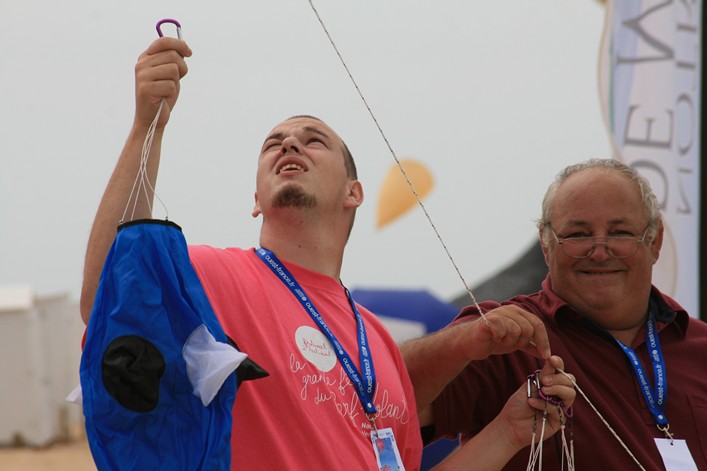 Notre Dame Kite Festival, France, 7-10 July 2011 - 11not08img118.jpg
